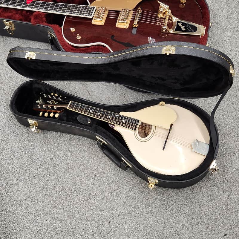Gibson A3 mandolin 1919 - Ivory (White top) with case image 1
