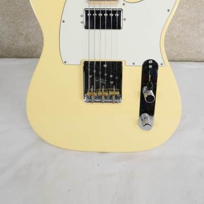 Fender Telecaster 2019 Vintage White W/OHSC The only tele you need ! image 4