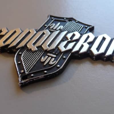 "Conqueror" Guitar Headstock Badge/Emblem/Logo Vintage 1960's Silver/Black N.O.S. image 7
