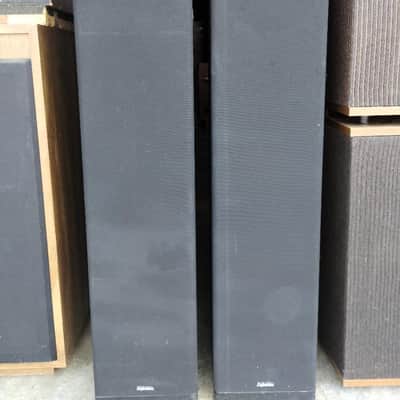 Definitive Technology BP10 speakers in very good condition - 2000's image 1