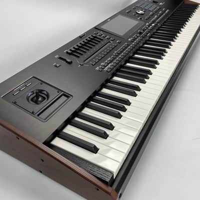 Korg PA5X 88-key Professional Arranger Workstation Keyboard - ( O-1583 ) image 2