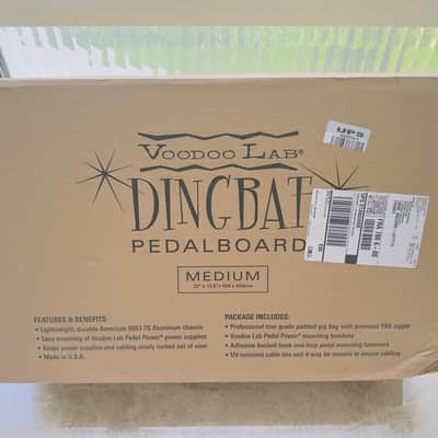 Voodoo Lab Dingbat Medium Pedalboard with Case and Dingus image 9