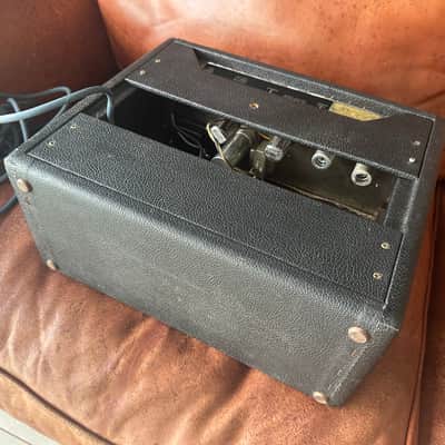 1966 Fender Vibro Champ - Original Clean image 10