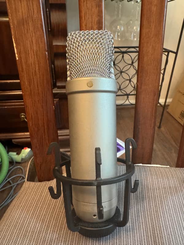RODE NT1-A Large Diaphragm Cardioid Condenser Microphone | Reverb