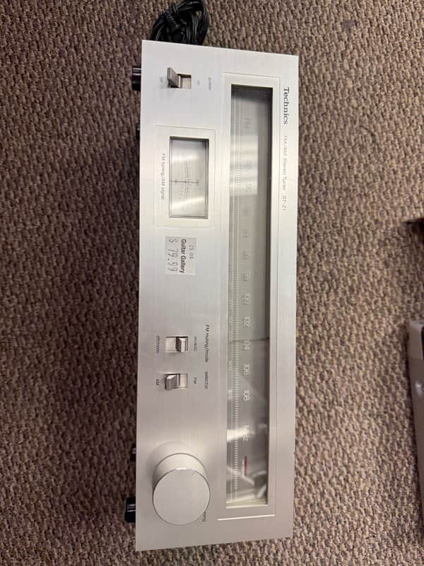 Technics ST-Z1 FM/AM STEREO TUNER 1980 image 1