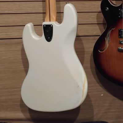 Fender Jazz Bass 1978 Olympic White – All Original Electronics – Vintage Hard Case + Manual image 9