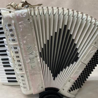 TITANO 2-REED ACCORDION #CJNT429 image 5