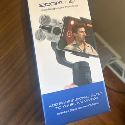 Zoom iQ7 Stereo iOS Microphone 2010s - Silver image 4