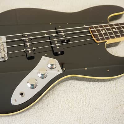 2006-08 Fender Japan AJB-66 Aerodyne Jazz Bass Black Matching Headstock image 3