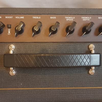Vox V9168R Pathfinder 15R Amplifier image 2