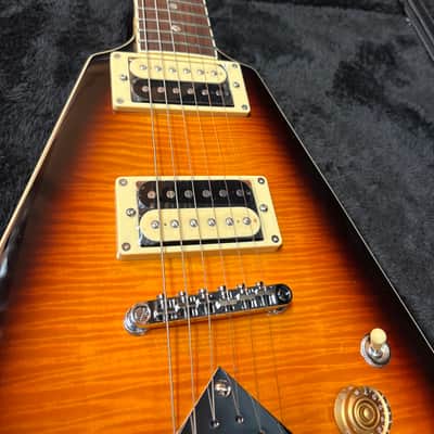 DEAN V 79 Trans Brazilia electric GUITAR w/ Hard Case Flame Maple NEW image 3