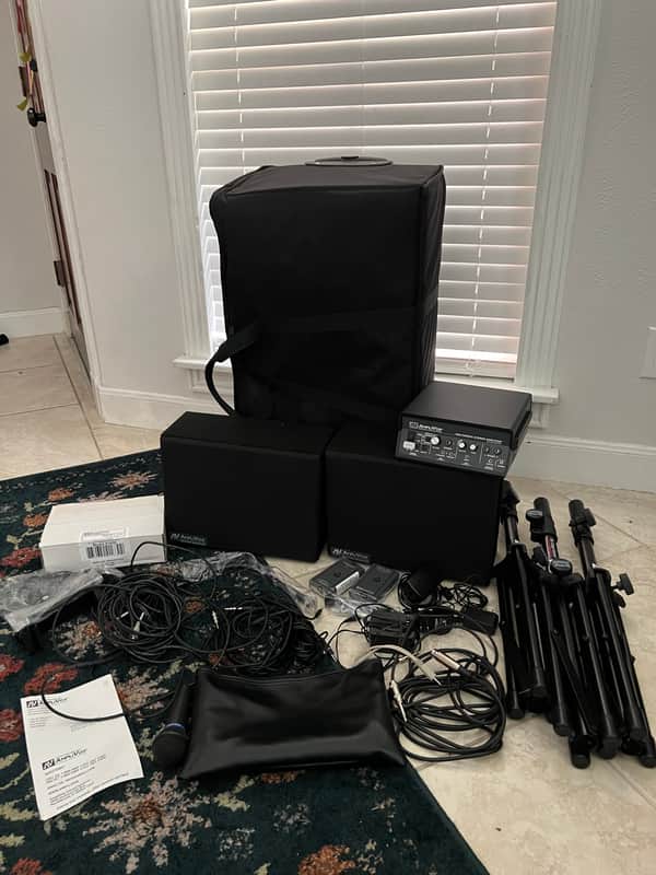 Amplivox Portable Sound System image 1