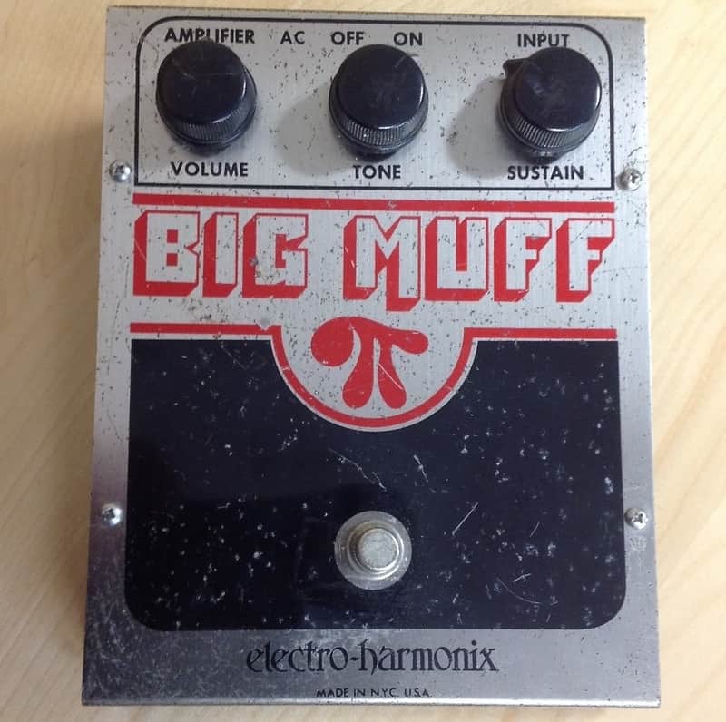 Electro-Harmonix Big Muff Pi V3 (Red & Black) | Reverb Electro-Harmonix Big Muff Pi V3 (Red & Black) | Reverb