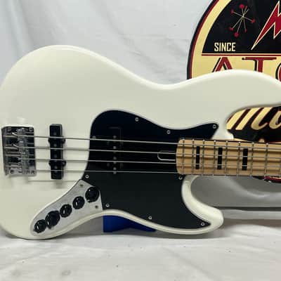 Sire Marcus Miller V7 4- String J-Style Electric Bass image 2