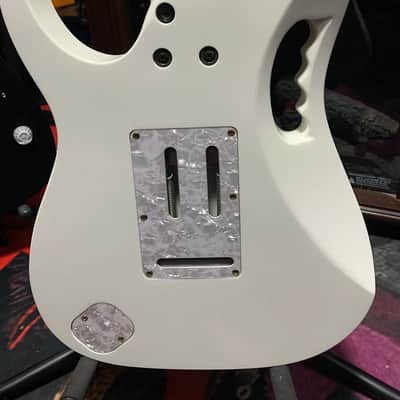 Ibanez JEM7V-WH Steve Vai Signature with Ebony Fretboard 1993 - 2003 - White image 2