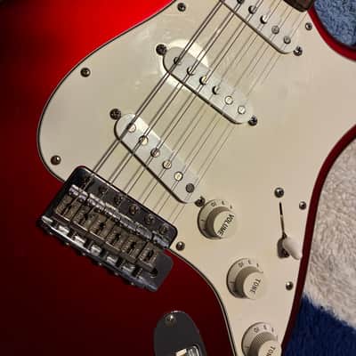 Fender American Vintage '62 Stratocaster 1990 - 2000 - Candy Apple Red image 7