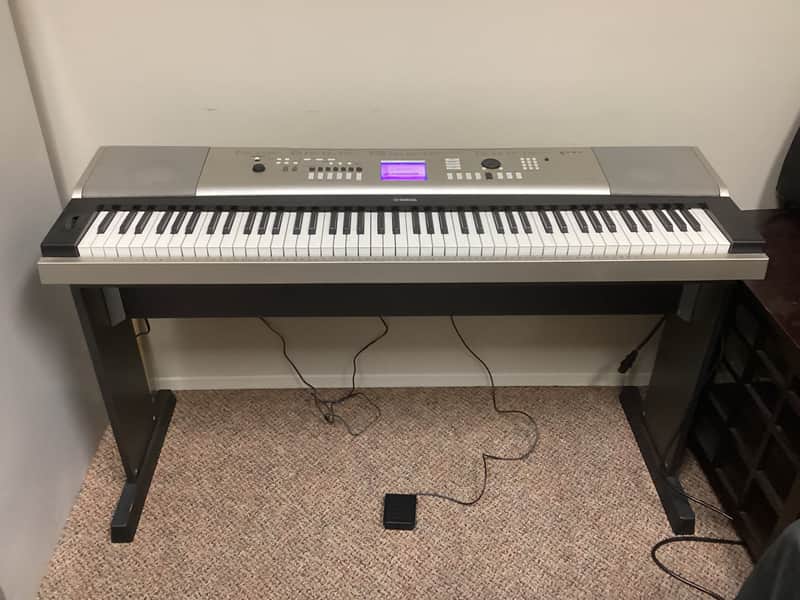 Yamaha YPG535 Portable Grand Piano