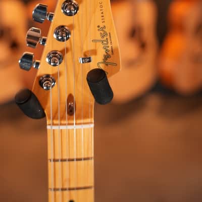 Fender American Professional II Stratocaster with Maple Fretboard 2020 - Present - Miami Blue image 5