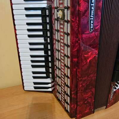 Weltmeister Serino Piano Accordion 120 Bass Made in Germany Buttons Straps Vintage image 3