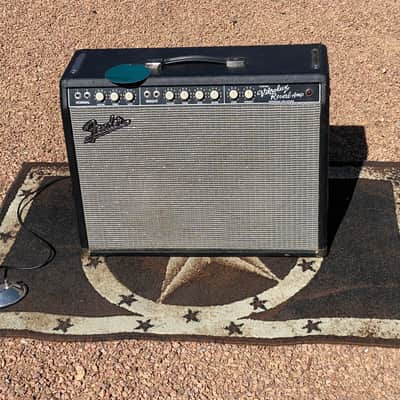 Fender "Custom" Vibrolux Reverb 40-Watt 2x10" Guitar Combo 1996 - 2013 - Black image 1