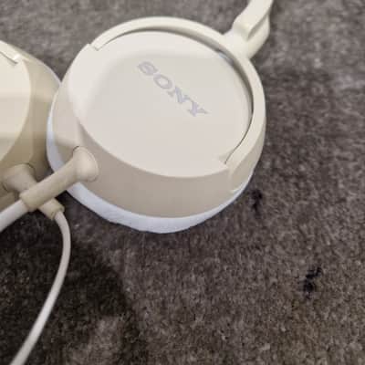 Sony MDR-ZX100 On-Ear Headphones White - Good image 5
