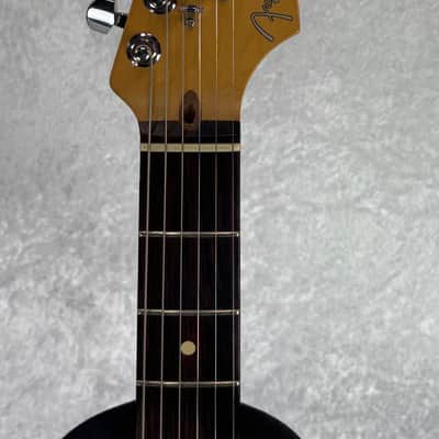 2002 Fender Highway One USA Stratocaster Sapphire Blue Transparent image 4