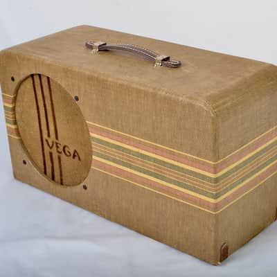 Vintage Vega Model 112 Tube Amplifier – Serviced, Original Speaker, 1940's image 4