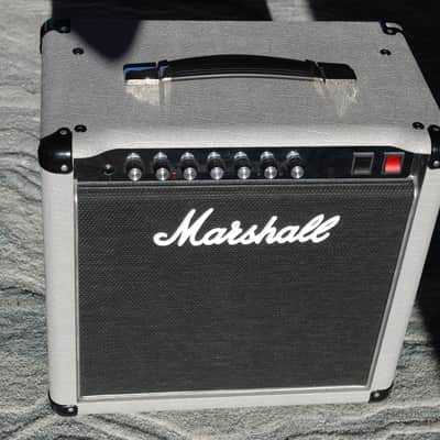 Marshall 2525C Mini Jubilee 2-Channel 20-Watt 1x12" Guitar Combo 2017 - Present - SIlver image 15