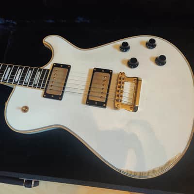 Knaggs Kenai T - Creme Relic image 3