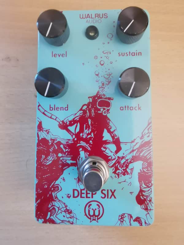 Walrus Audio Deep Six Compressor V1 2017 - 2018 - Blue / Red Diver V2 image 1
