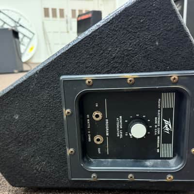 Peavey Peavey 112M Passive Floor/Stage Monitor Speakers – Pair – 65W / 8 Ohm 1990s image 3