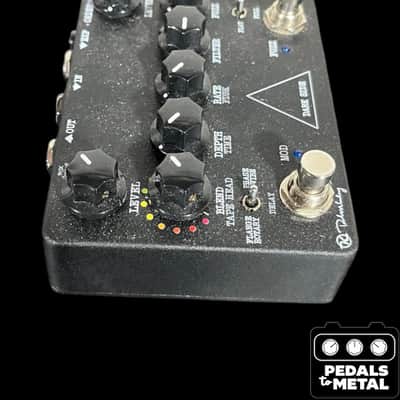 Keeley Dark Side Workstation V2 with Effect Order Switch 2016 - Present - Black - X17039 image 4