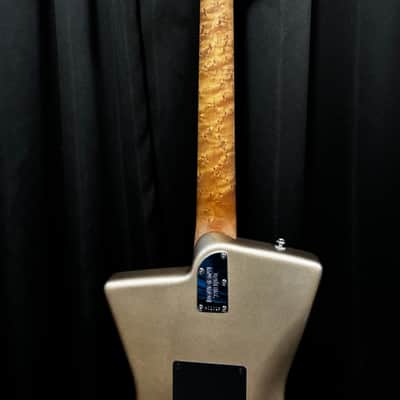 Ernie Ball Music Man St. Vincent Signature Goldie 2021 - Present - Cashmere image 6