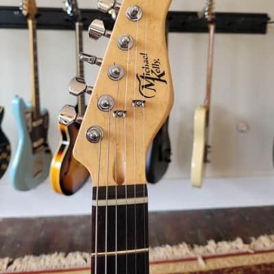 Michael Kelly Custom Collection 50 (CC50) – Quilt Maple Sunburst w/ Hard Case image 3