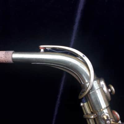 Martin Commitee III alto saxophone 1947 - Bare brass image 5