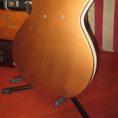 1961 Danelectro Model 3412 Shorthorn Bass 3/4 scale Gold image 5