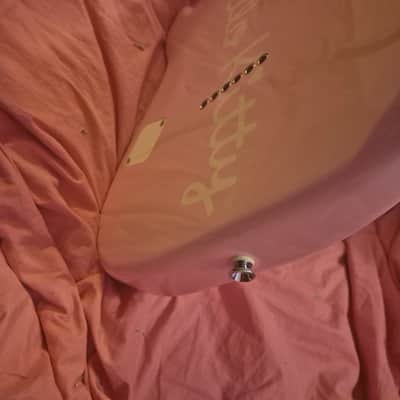 Squier Hello Kitty Stratocaster 2024 - Present - Pink image 4