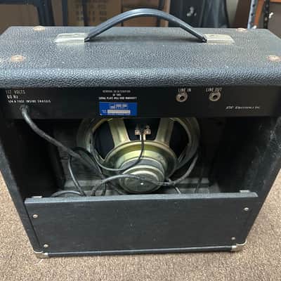 Used Spectra 110 combo guitar amplifier 24 watts Local Pickup Only image 6