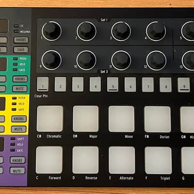 Arturia BeatStep Pro Black Edition MIDI Controller 2019 - 2021 - Black