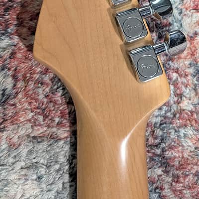 2005 Fender Highway One Stratocaster with Rosewood Fretboard - Crimson Red Transparent image 7