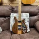 Rickenbacker 650D "Dakota" 2007 - Walnut