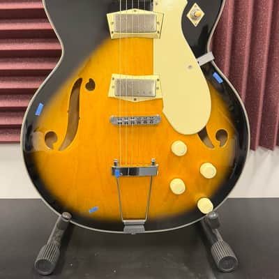 NEW!! Silvertone 1446 Tobacco Sunburst, Semi-Hollow Electric Guitar w/ Mini Hums B-STOCK image 2