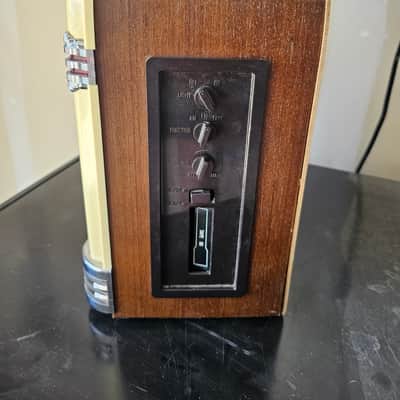 Crosley CR-11 Collector's Edition Jukebox 1998 - Wood image 3