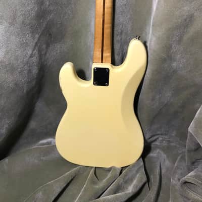 Fender P bass MIM. MIA pickups. 1991-2001 Mexico Precision. (Buttercream?) image 5