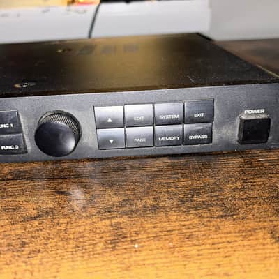 Roland SRV-330 Dimensional Space Reverb - Tested Working, 1U Rack image 3