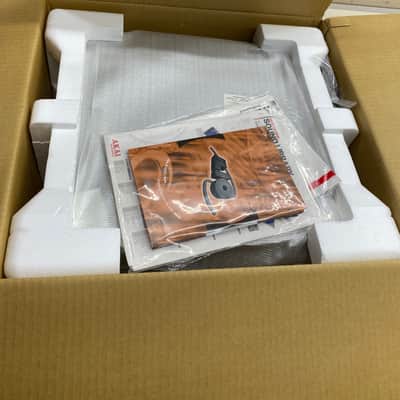 Akai S5000 MIDI Stereo Digital Sampler Rack NOS Mint in Box Vintage image 7