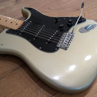 Fender 25th Anniversary Stratocaster 1979 - 1980 - Silver Metallic image 11