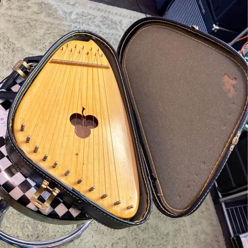 CLUB brand Zither Harp folk instrument with case image 1