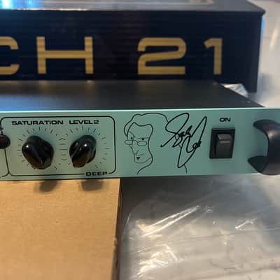 Tech 21 GED-2112 Geddy Lee SansAmp Rackmount Bass Preamp with Effects Loop 2010s - Silver image 3