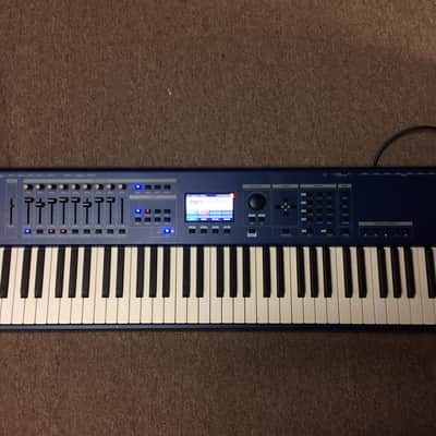 Viscount Physis Piano K4- EX 2014 blue image 9